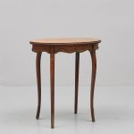 1111 9021 LAMP TABLE